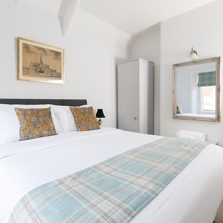 4 Canon Lane Chichester Luaran gambar